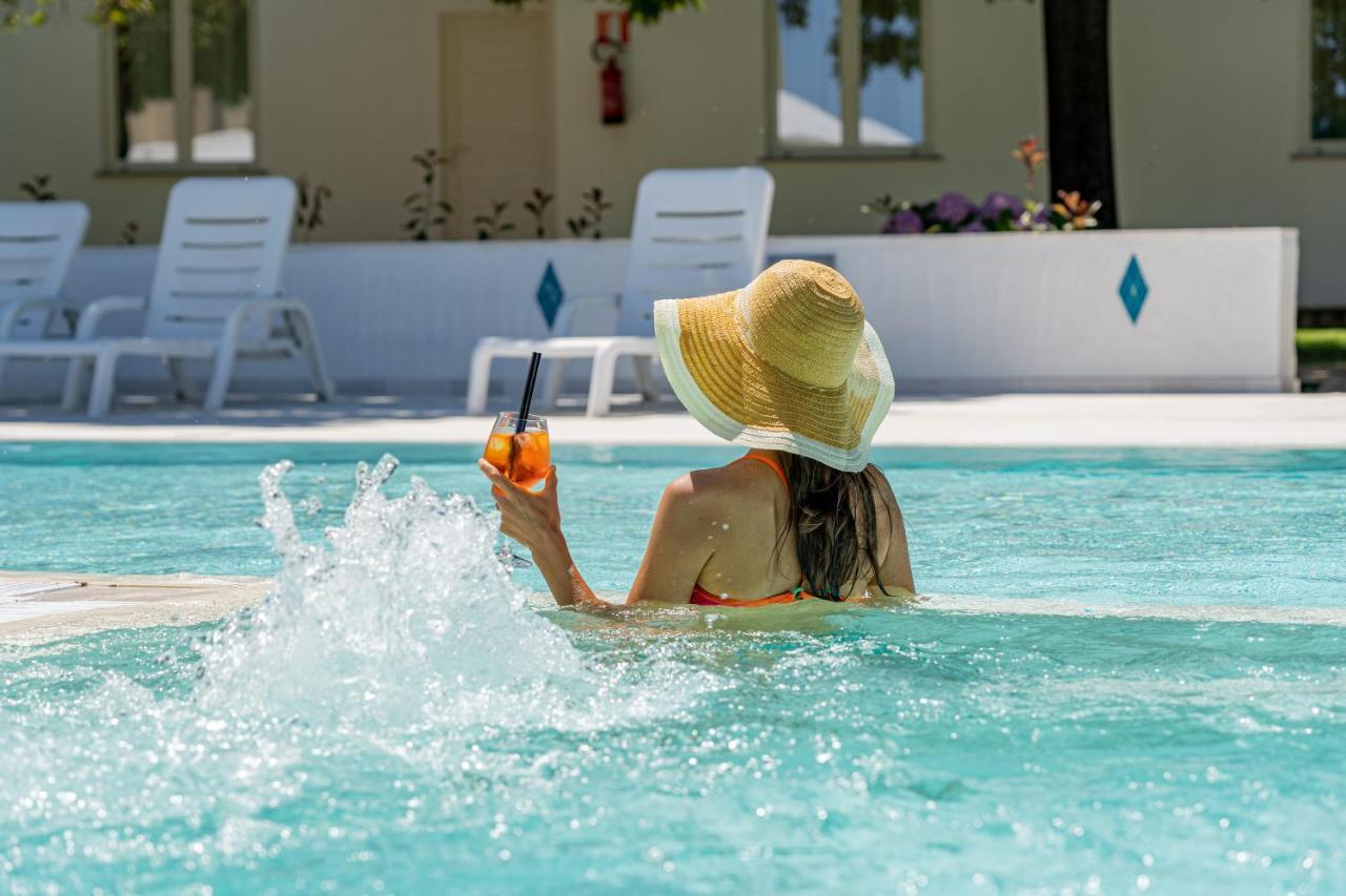 Hotel Le Mimose San Teodoro  Luaran gambar