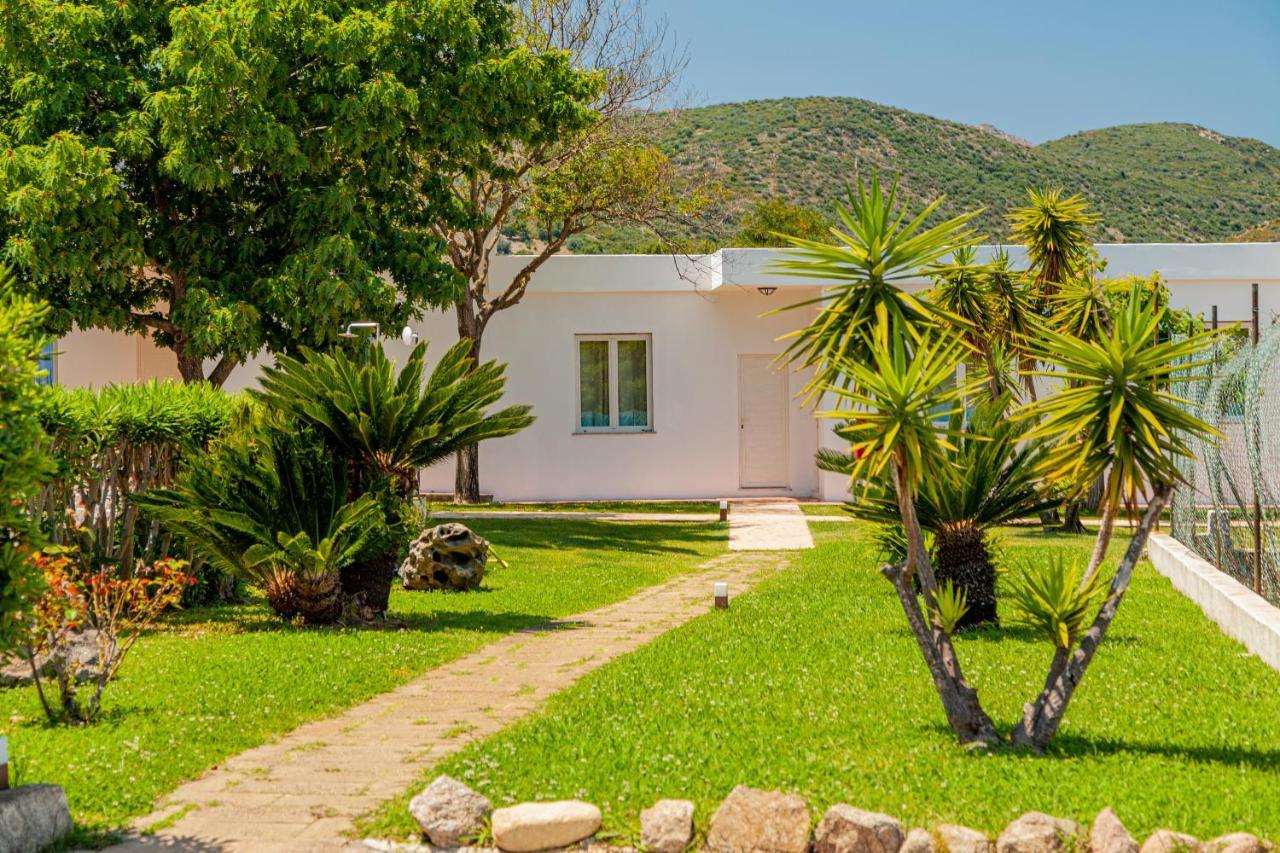 Hotel Le Mimose San Teodoro  Luaran gambar